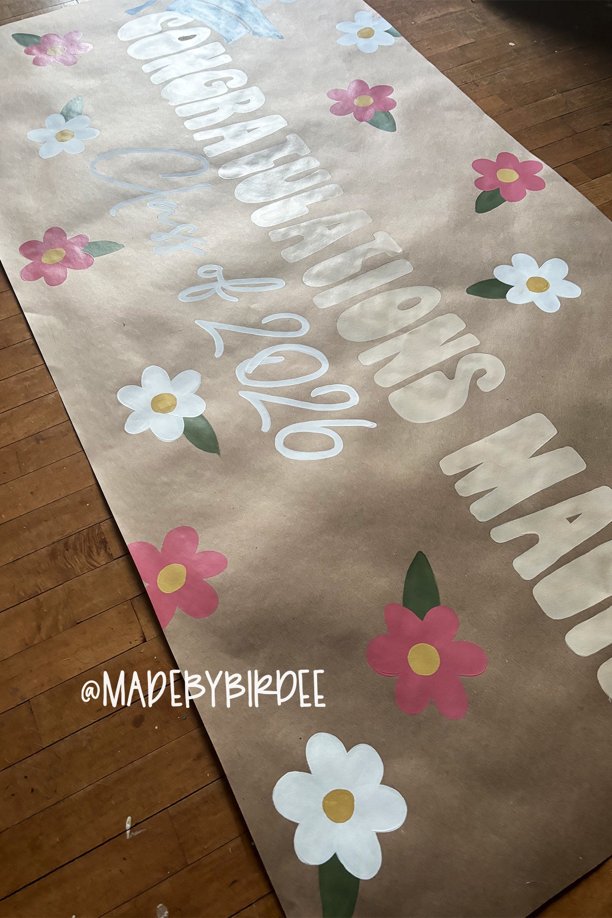 Simple Daisy Graduation Banner
