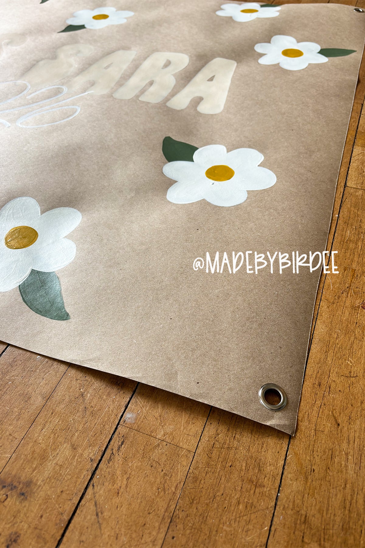 Simple Daisy Graduation Banner