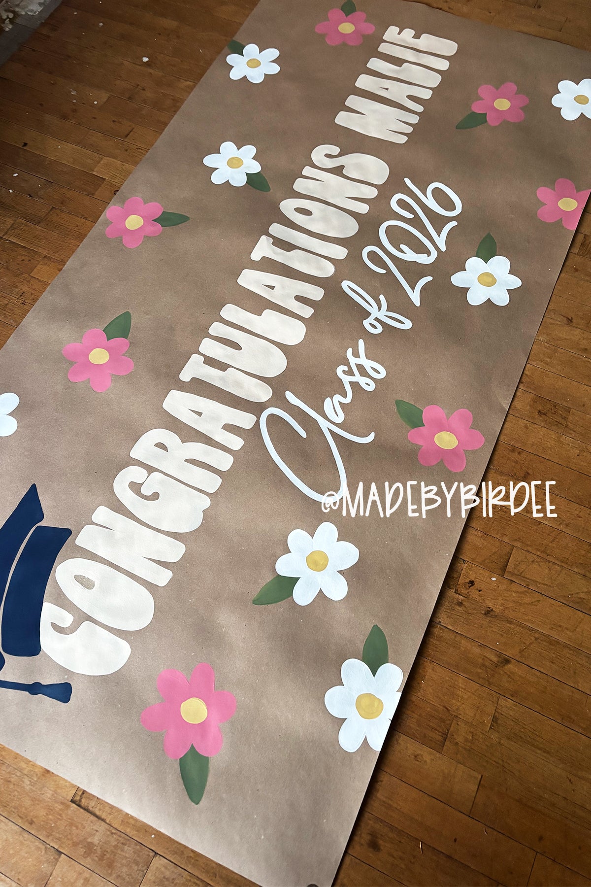 Simple Daisy Graduation Banner