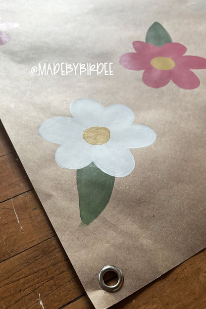 Simple Daisy Graduation Banner